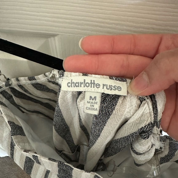 Charlotte Russe sleeveless jumpsuit - Picture 4 of 4